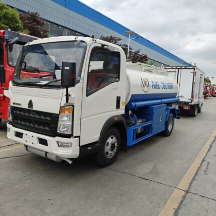 5 ton HOWO fuel tanker truck
