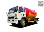 Chengli 7MT propane bobtail truck side view showing tank and pump