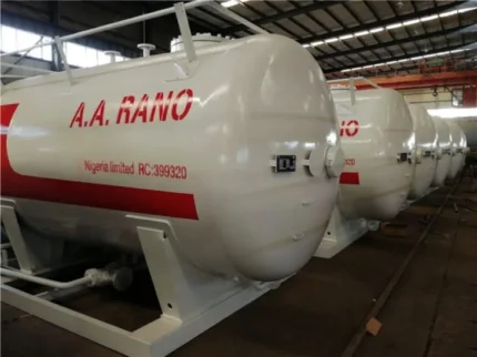 5 tons LPG skid station side view showing tank and pump assembly