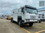 Sinotruk Howo 6x6 rotator recovery truck side view