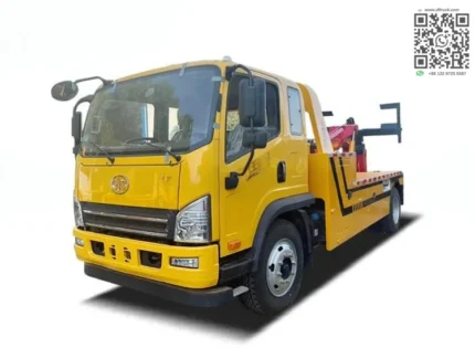 Front three-quarter view of FAW chassis cab