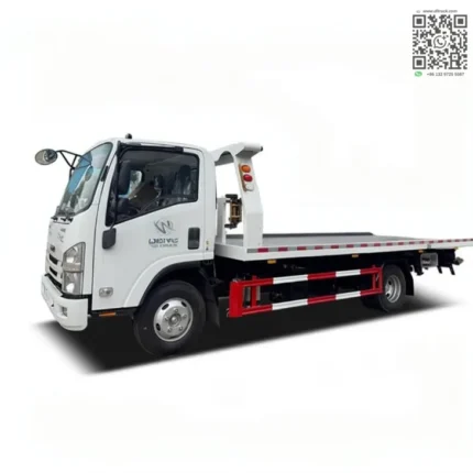 Chengli ISUZU 4Ton flatbed tow truck shown from front side angle