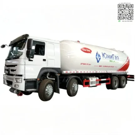 Howo 8X4 cab with air conditioning and 2-3 passenger seating.