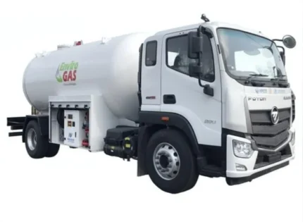 FOTON AUMAN 15000L LPG bobtail truck side view
