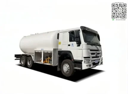 Chengli LPG bobtail tank truck side view