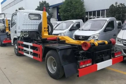 4CBM carbon steel Q235 garbage box on hook lift chassis