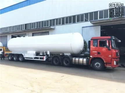 Three-axle FUWA suspension and JOST landing leg on LPG gas tanker trailer