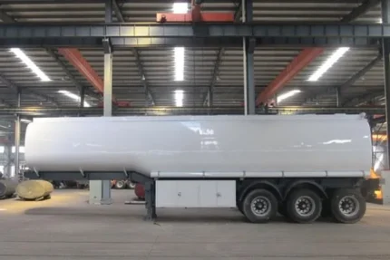 Round shape tanker body Q235 carbon steel construction.