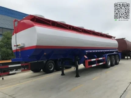 Close-up of JOST landing gear and king pin on the Chengli fuel tanker chassis