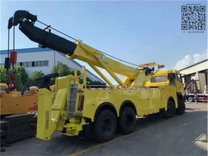 360 degree rotator arm on Dongfeng 40 ton tow truck