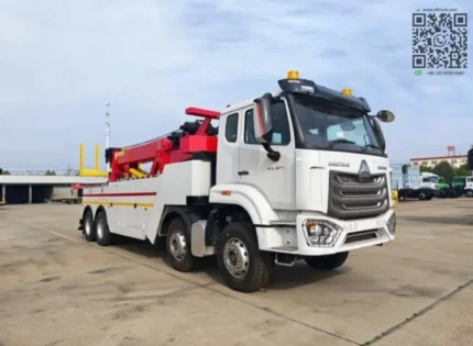 50-ton rotator crane extended position