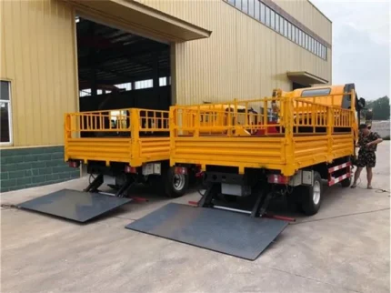 LPG cylinder transport truck manufactured by Chengli in China