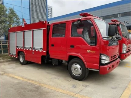 Rear pump room with aluminum alloy rolling doors and DN80 outlets