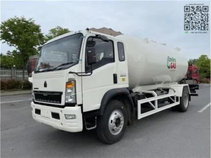Howo 2080 type cabin with A/C on the LPG tanker truck
