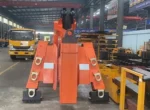 Under-lifting arms deployed showing 5500kg capacity at full extension