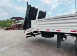 Diamond checkered steel plate deck on CHENGLI truck crane