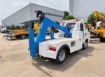 Hydraulic auto-grip wheel lift mechanism