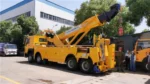 Dual 28mm steel winch ropes and hydraulic control system on the Sinotruk HOWO 8X4 tow truck