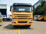 360 degree rotating crane and lifting system mounted on chassis rear
