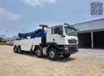 Full-hydraulic H-type outriggers on rotator tow truck