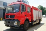 Side profile of Chengli water fire truck 8205mm overall length