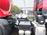 Dongfeng tractor truck coupled with bulk cement semi-trailer